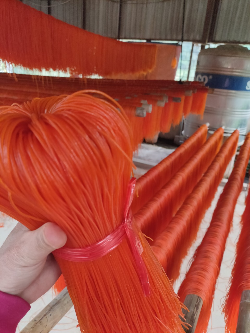 Bún gấc Lệ Tri